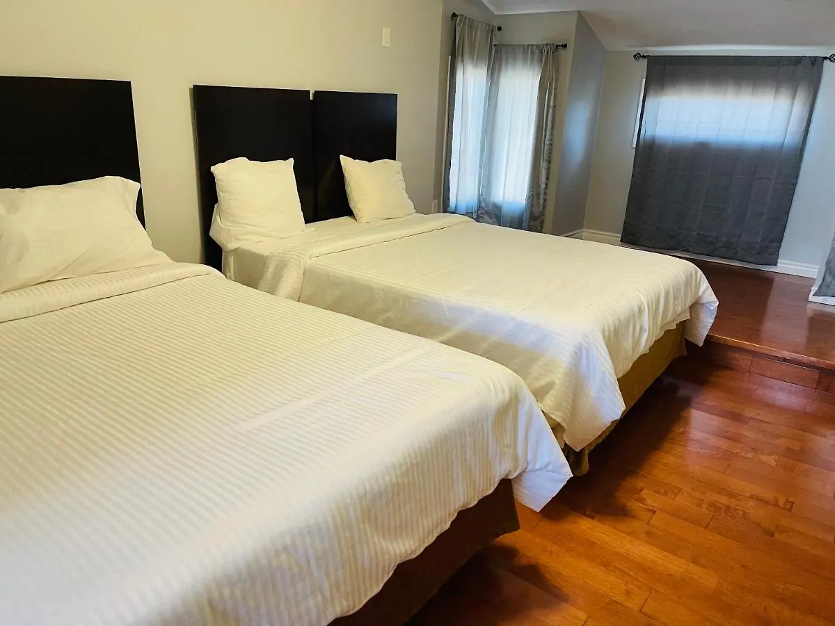 A1 Holiday Family House Niagara Falls 0*,  Canada